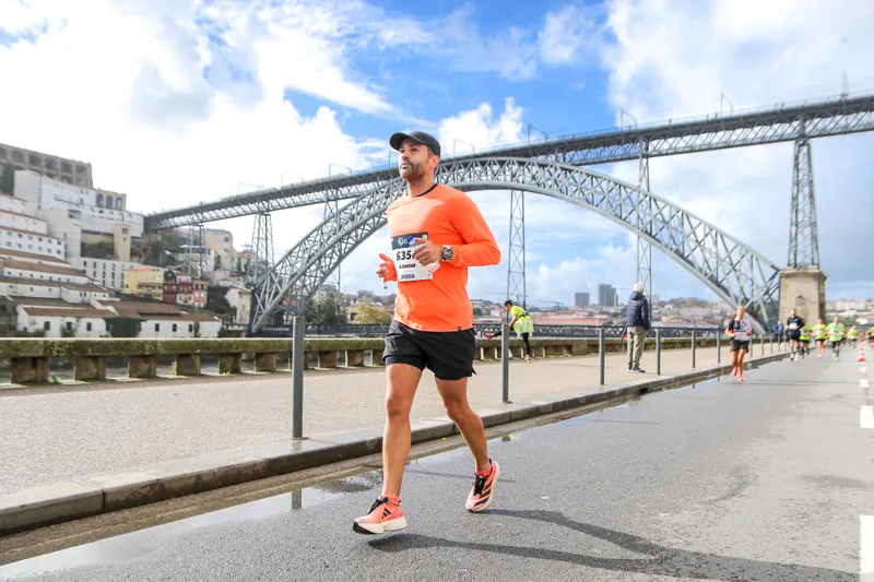 Sani running at Porto Marathon